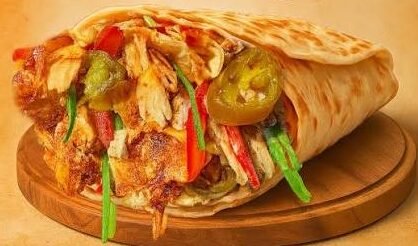 شاورما فراخ - بيتزا عرفة